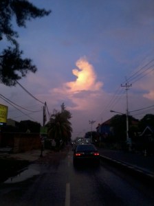 Foto Awan berdoa dari sudut pandang lain 02