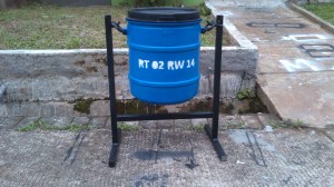 tong sampah ukuran 40 liter